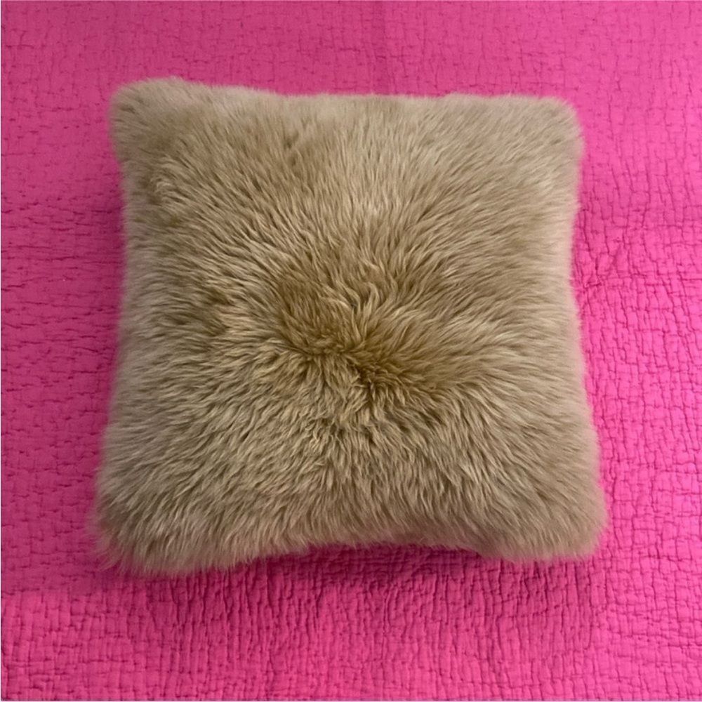 Williams Sonoma lamb Fur Pillow - Beige